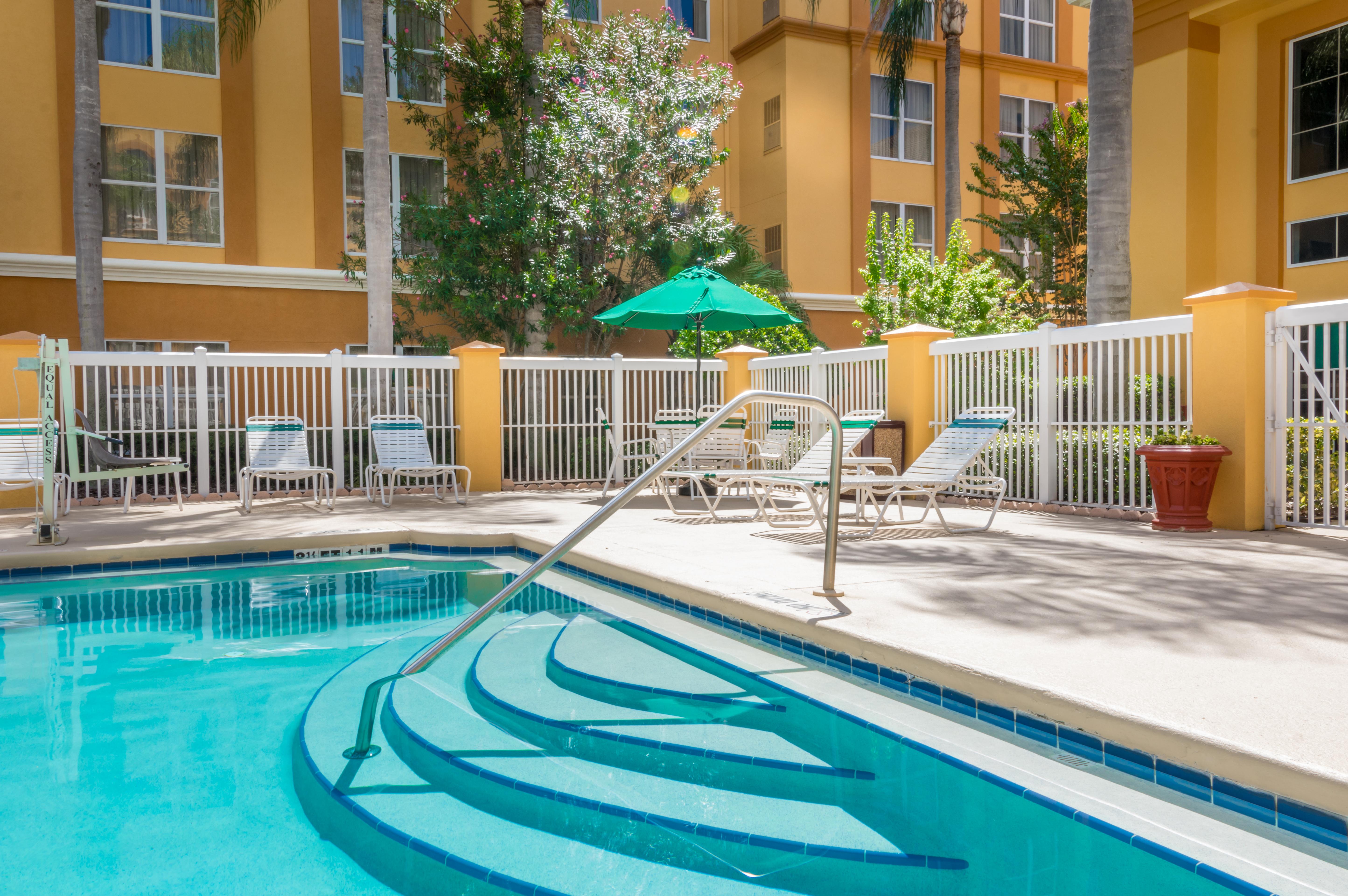 Surestay Plus By Best Western Orlando Lake Buena Vista Exterior photo